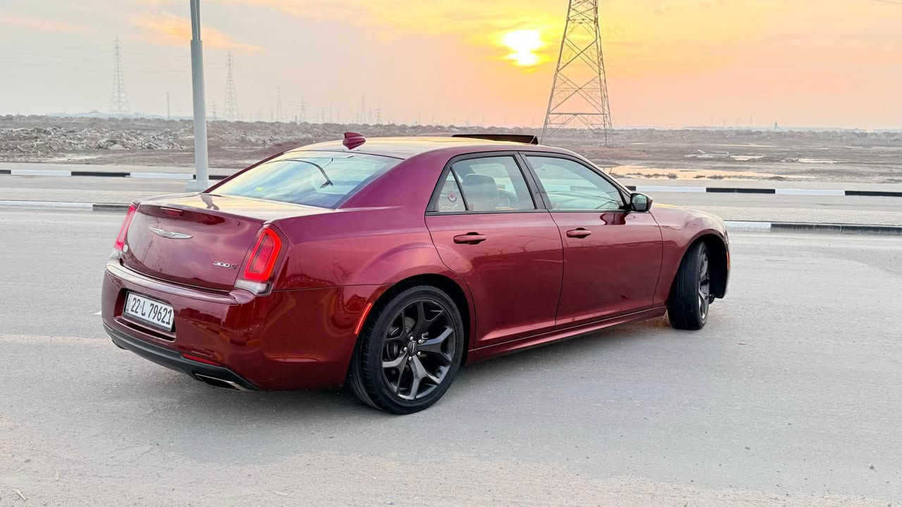 سلام عليكم من رخصت الادمن المحترم كرايسلر اوبامه موديل  2019 رقم اربيل
وارد كندي كلين تايتل كفاله عاامه
مكينه كير كفاله
المسافةالمقطوعه55  m
حجم المحرك 3600
مواصفات Sكولد
* داخل اسود جلد
* كامره خلفيه
* مصابيح امامية زنون مع بلوجكتر LED .
* ويل قياس 20 انج .
* استيرن كهربائي
* شاشه كبيرة مع نظام ملاحة نفكيشن GPS .
* مقاعد أمامية كهربائية عدد 2 . .
* مقاعد أمامية تبريد وتدفئة .
* مقاعد خلفية تدفئة .
* تشغيل عن بعد . .
* تدفئة ستيرن .
* محدد سرعة . .
* كاميرا خلفية دوارة.
* مرايا رادار مع ترحيب متحسسة للاضاءة
* دخول ذكي (بصمة) .
مكان السيارة البصره 
للاستفسار عن السعر واي تفاصيل اخرئ الاتصال متوفر واتساب
*********** البصرة, العراق
