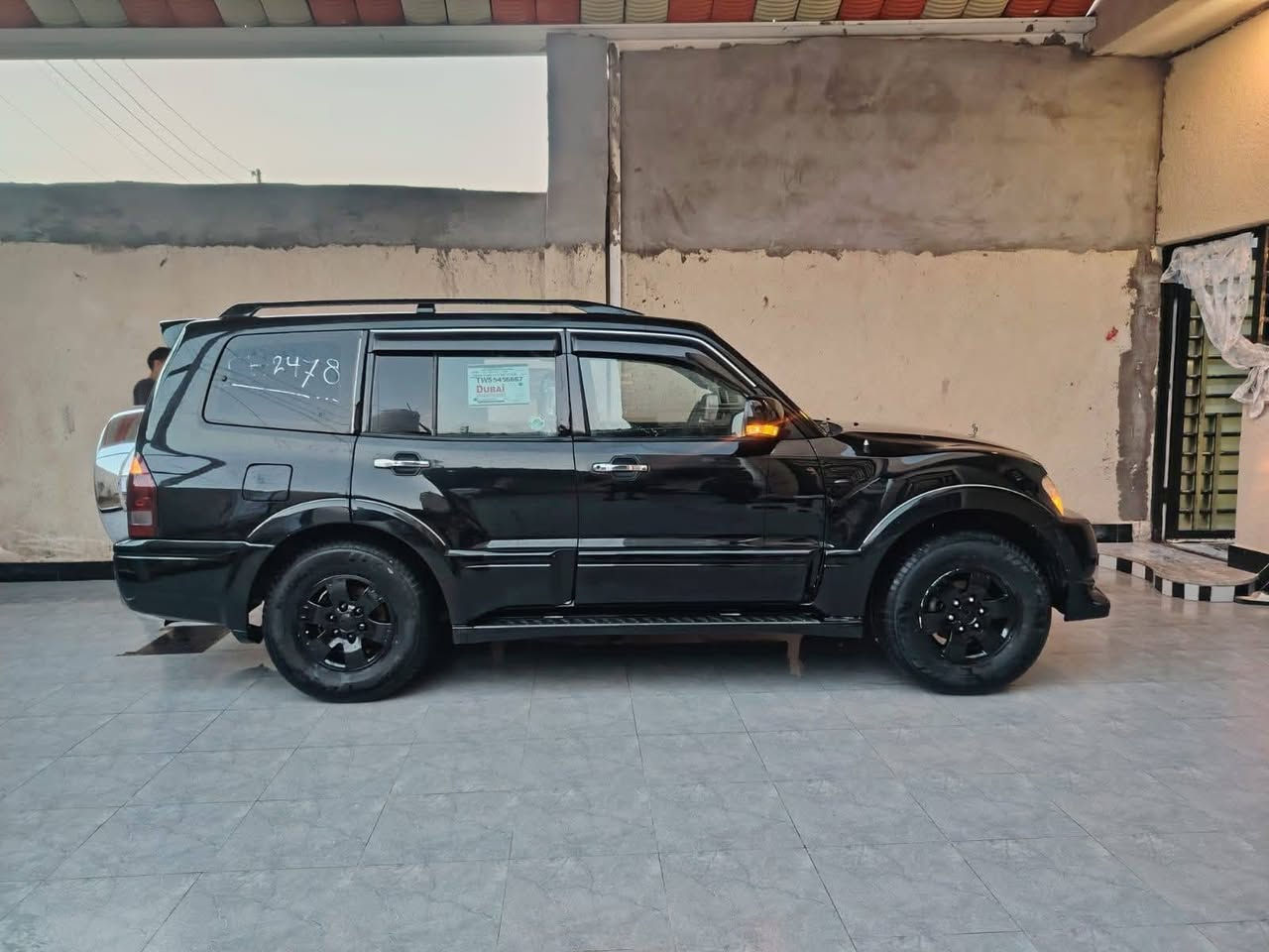 للبيع أو المراوسة
Mitsubishi Pajero موديل 2006

السيارة بحالة طيبة والحمدلله
كل شيء شغال وما تحتاج صرف
مكينة، گير، تبريد، كهرباء — كله تمام
استخدام يومي ومريحة بالسفر والمدينة

أرغب بالمراوسة على: بيكم أي موديل مناسب

سعرها بالسوق يوصل تقريباً من 85$ ورقة الى 90$
والتفاهم بالفرق حسب الحالة والنظافة

للمهتمين التواصل واتساب 📩
***********
