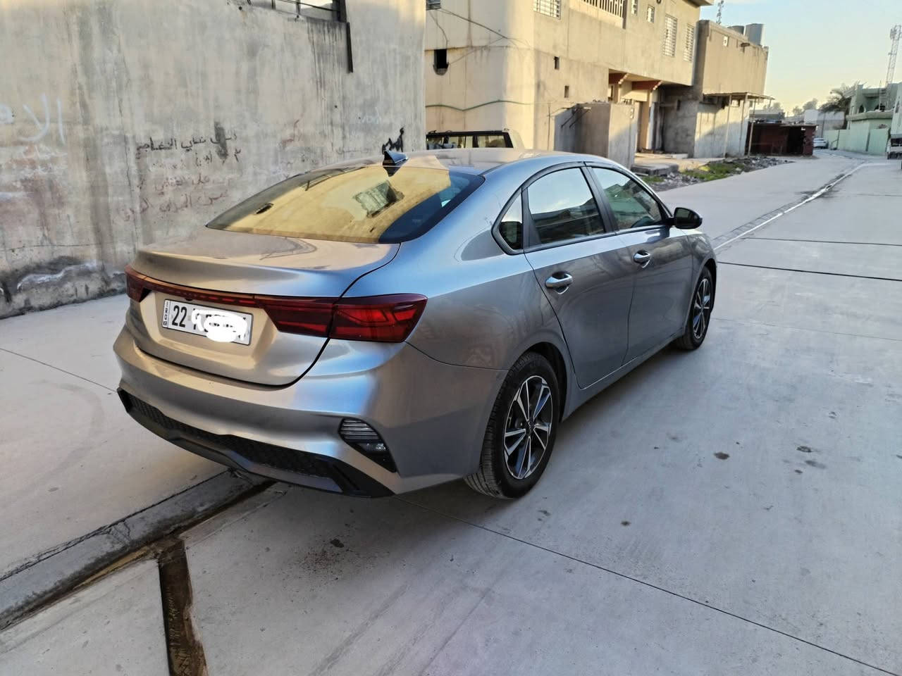 للبيع كيا فورتي موديل 24 لونها سلفر ماشيه اقل من 18الف... حادثها بامريكا بابين جهة السكن امامي مبدل ومصبوغ والخ سونار بلمنشور  تعديل بارد.. بس 3 قطع طلع كلير من امريكا مكانها موصل السعر 142 بيها مجال 
***********
