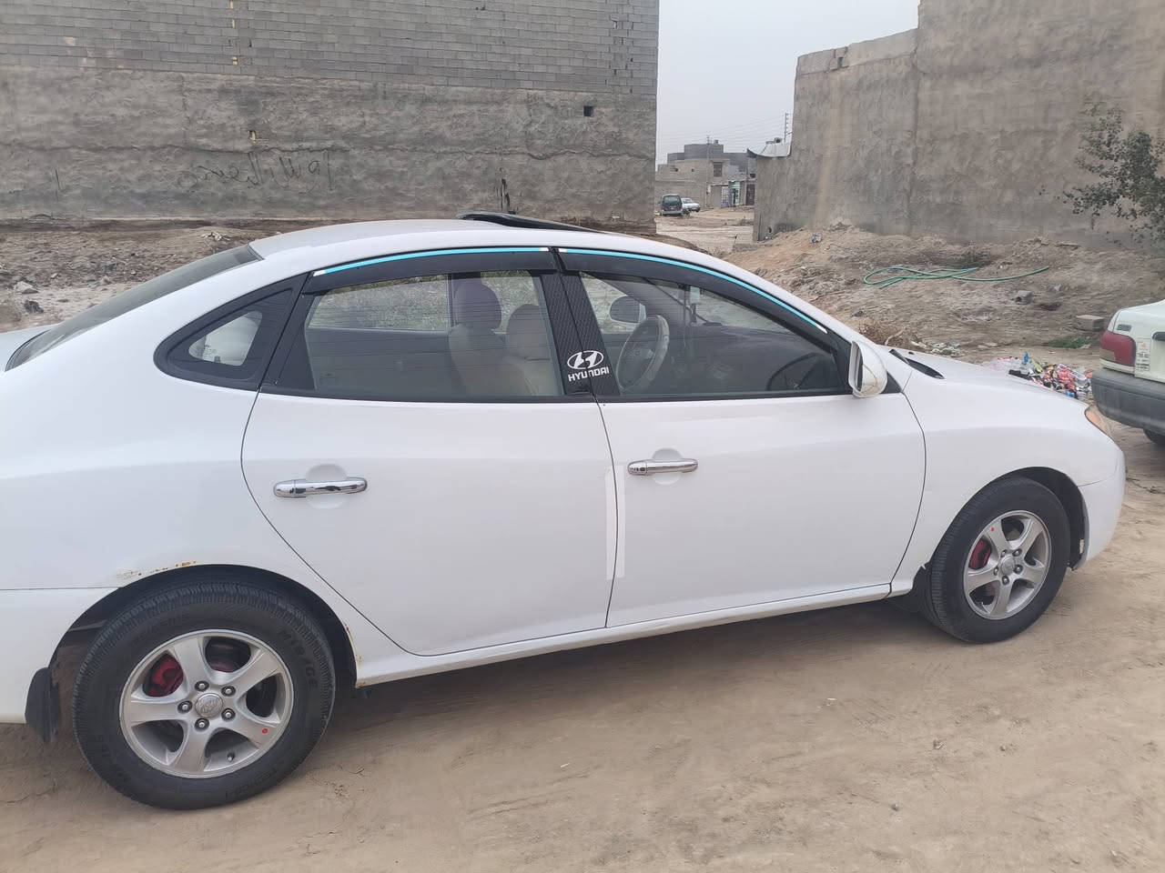 السلام عليكم سياره النتره مقدس 2010  تخم تاير جديد طابوقه محرك جديده مشروع وطن مداور ثاني يوم سعر 115 بيها مجال للشراي العنوان كربلاء عون استفسار على هذا الرقم تليفون***********
