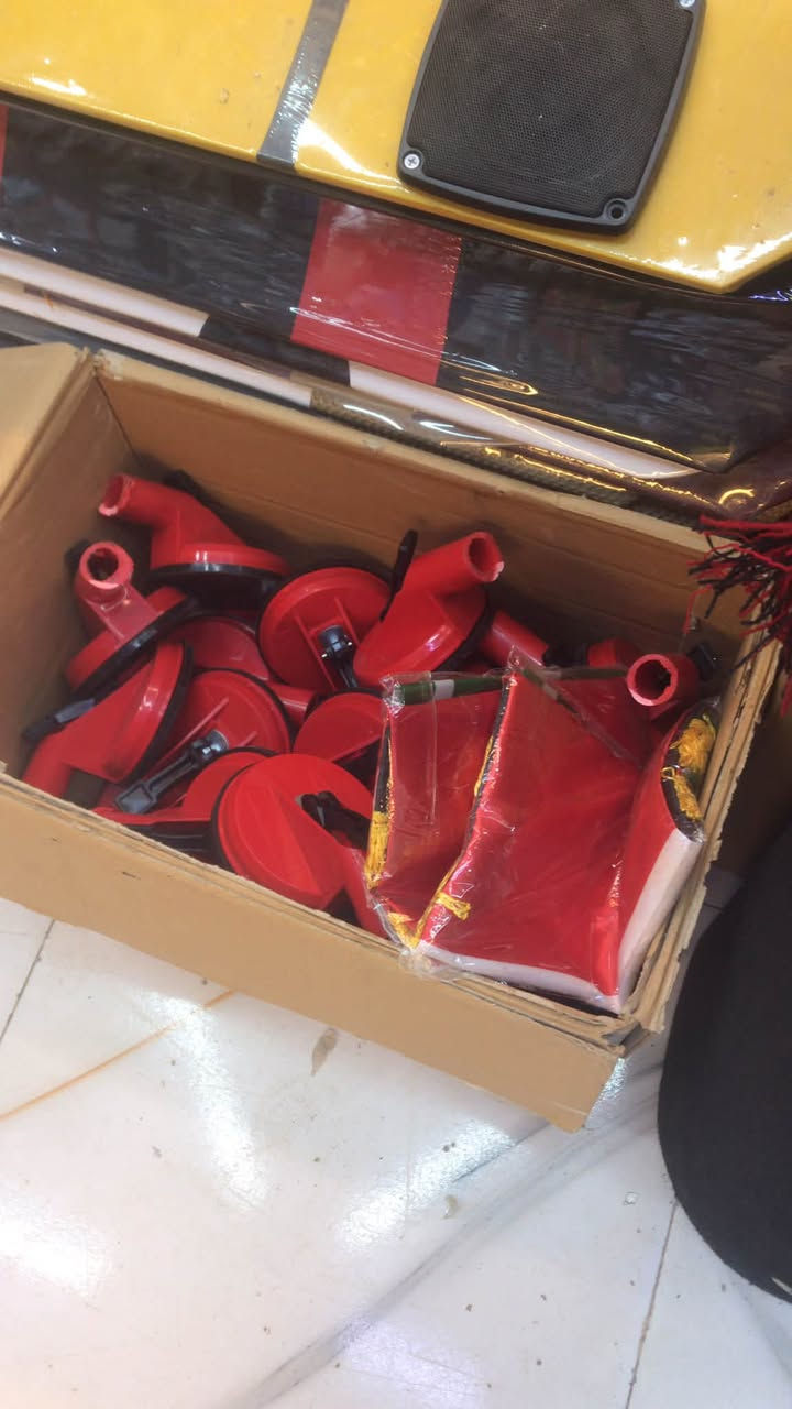 يالله الجديد والمختلف
وصلت ماسكه رايه شكل جديد 
كماليات حسين الاصيل 
ذي قار قضاء الفجر 
توصيل ***********
