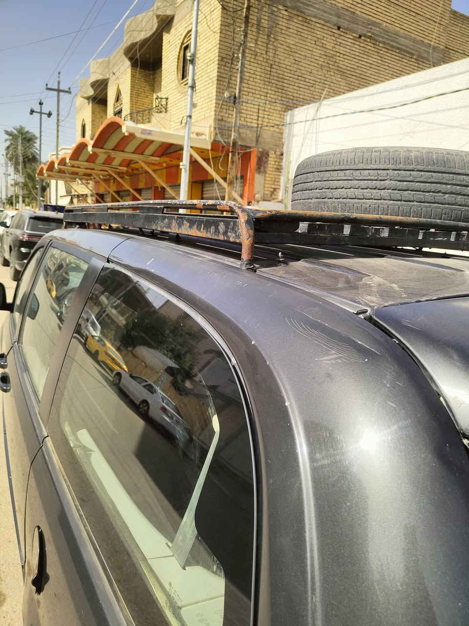 سلام عليكم من رخصت الادمن دوج كرفان 2011 بيبان وصندوك كهربائيكشنات بلع تبريد 3 قطع شاشه اماميه وصط  بدون ضربه اشوط وشويه صبغ بتكمع مال القماره ملاحضه التبريد عوزه فريز فقط رايده 120 لتواصل ***********
