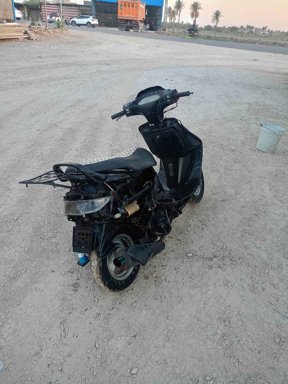 فراشه للبيع شوفت عينك تجي تفحص أو تقتنع وتشوف 
مكلف بل نشر 
رقم صاحبها 
***********
