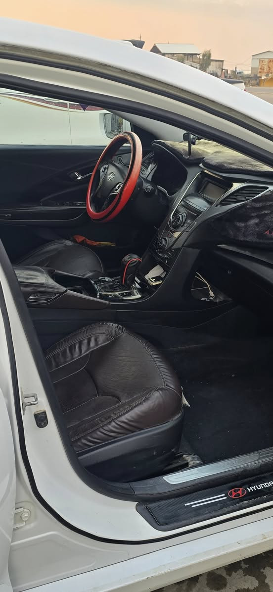 السلام عليكم
للبيع ازيرا 2011  رياضي مضلع

6 سلندر 3800

مكينه كير شرط فول 

حدادية زينه 

مواصفات الازيرة معروفه باقي تفاصيل اتصل وبلخدمة 

مكاني ديالى ناحيه كنعان 

سعر السيارة 105 

***********
