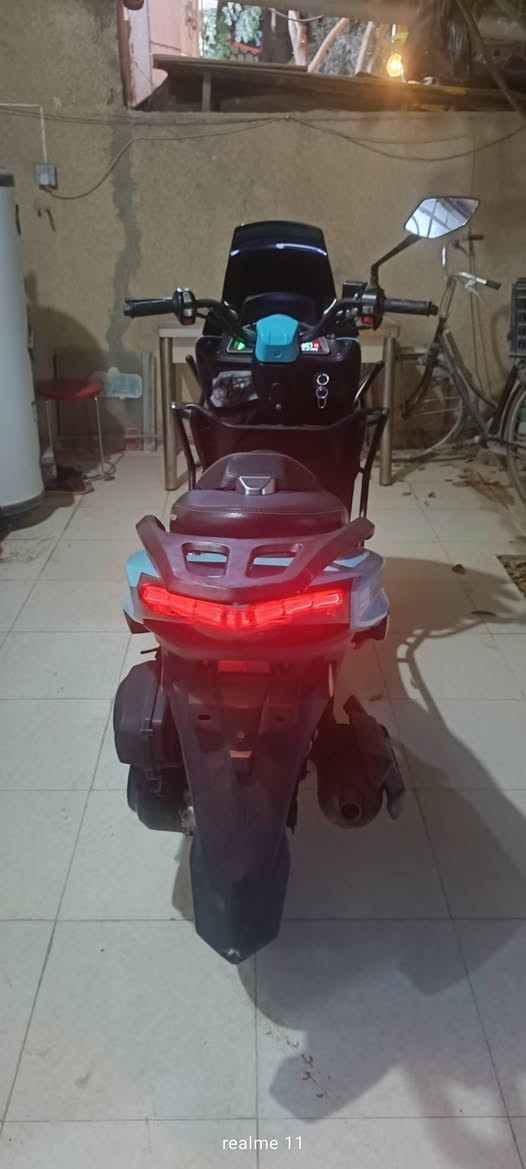 سلام عليكم دراجه للبيع شرط محرك استندر كفرات سويج + بصمه السعر 750 وبيهه مجال حك الجيه مكاني ديالى بعقوبه واتساب ***********
