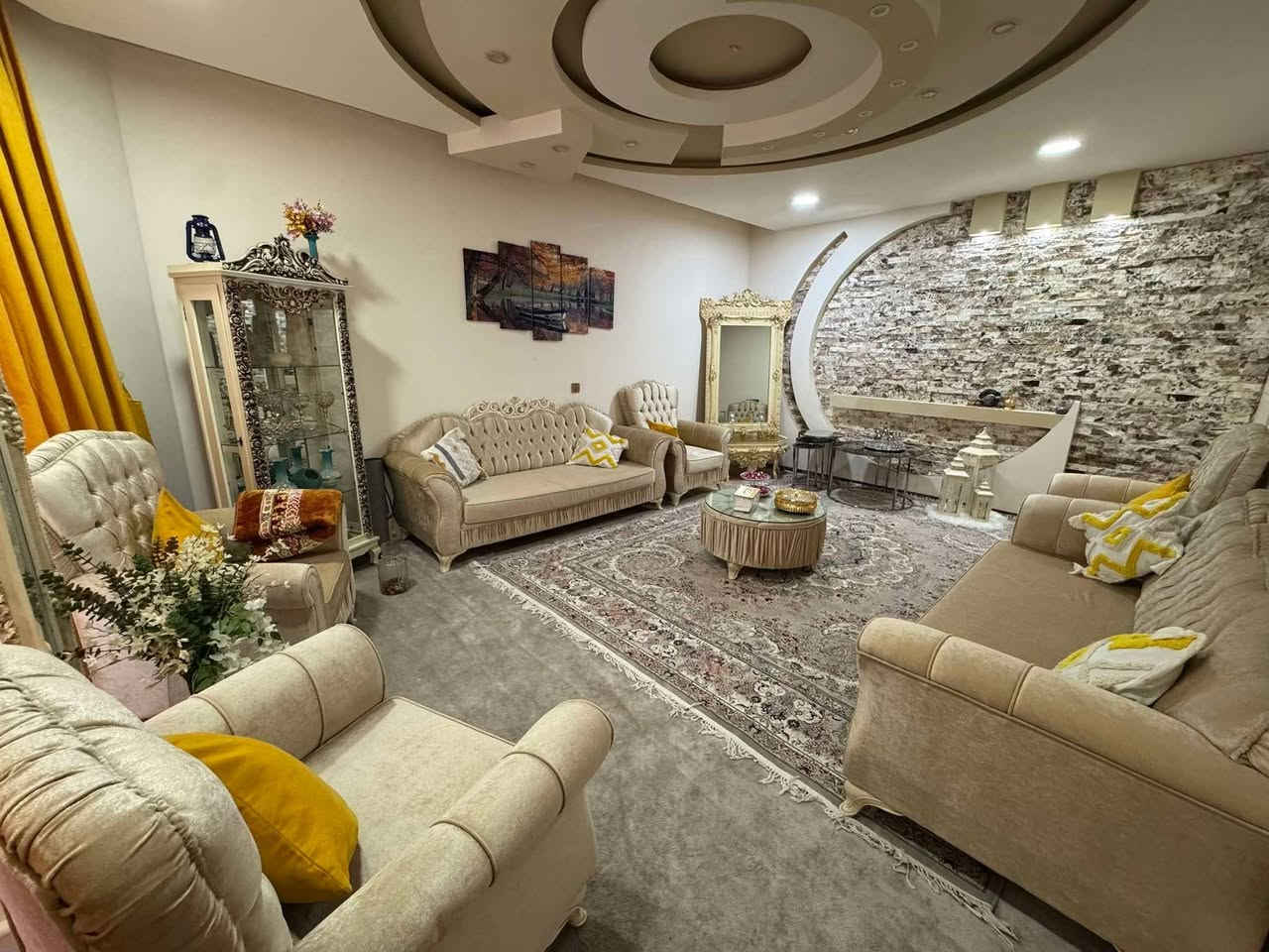 ئەم ئەشیانە بۆفرۆشتن
تاقم قەنەفە، مێزوتەپڵەک، ڤاترینا، ئاوێنە
پاکو بێعەیبە

ناونیشان: سلێمانی
کامەت ویست نامەیە بنێرە


**إذا كنت صاحب هذا الإعلان وتريد حذفه لأي سبب، رجاءا أرسل رسالة إلى الدعم الفني**