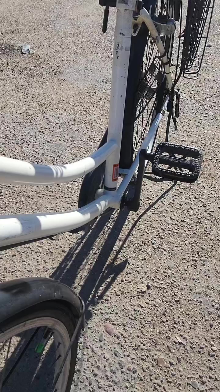 بيسكل لبياع موديل2015 شركت ليدز البيسكل اصلي مكاني بغداد مدينت الصدر رايد125 وبي مجال : رقمي *********** موجود وتساب وتصال
