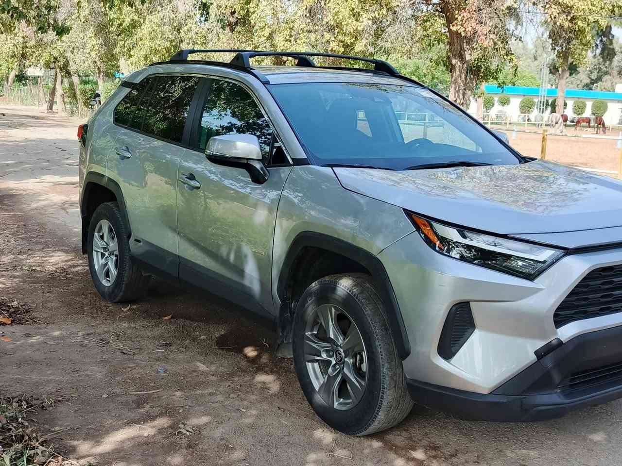 راف فور هايبرد موديل ٢٤
مواصفات xle فول مواصفات

ماشية ٣٢٠٠٠ الف

#مرقمه_بغداد

الظرر فقط بارد في جاملغ عكس السائق
والمؤشر بالسونار ع البنيد هذا فابلون.

السيارة موجودة في بعقوبه

السعر ٢٥٥

الرقم ***********
