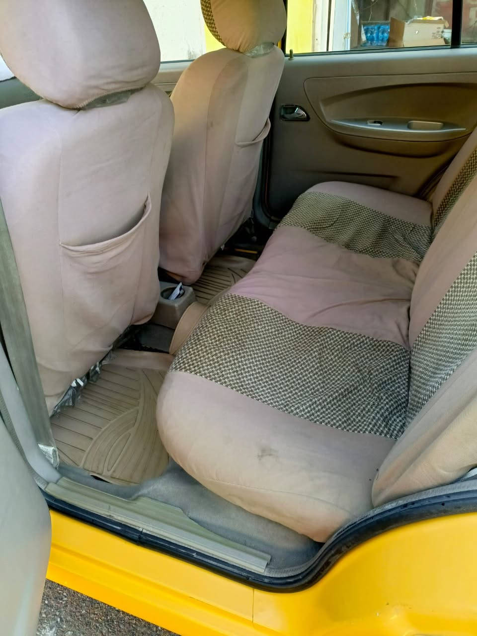 السلام عليكم شيري كوين 2010 مخزنة ماشية 39 الف حقيقي سبير مانازل  مكاني بغداد هذا رقمي ***********
