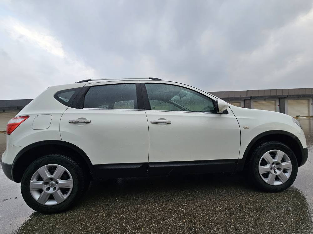 نیسان قاشقا  ٢٠١٣

مواسەفات خەلیجی 
گێڕ ئۆتۆماتیك
شاشە کامێرا
جام کارەبا      ABS
بێ بۆیاخ بێ لێدراوی
تەنها کەمێک ساردی  هەیە
سەنەوی بەسەرچووە
سەیارەکە لە سلێمانی یە
بەشەرتی تەحویل و وەکالە
مەکینەو گێڕ بەشەرت نەکراوەتەوە 

سعری    ١١٩ گەڵاو کەمێک معامەلەی تیایە

*********** السليمانية, العراق
