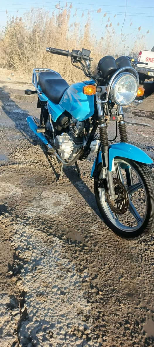 دايون عضم موديل 2020 بليته موجوده كلك الدراجه ونضيفه كلش شغاله كامله كهربائيات شلعه تخبل سعرهه 600 وبيه مجال مكاني كربلاء رقمي ***********
