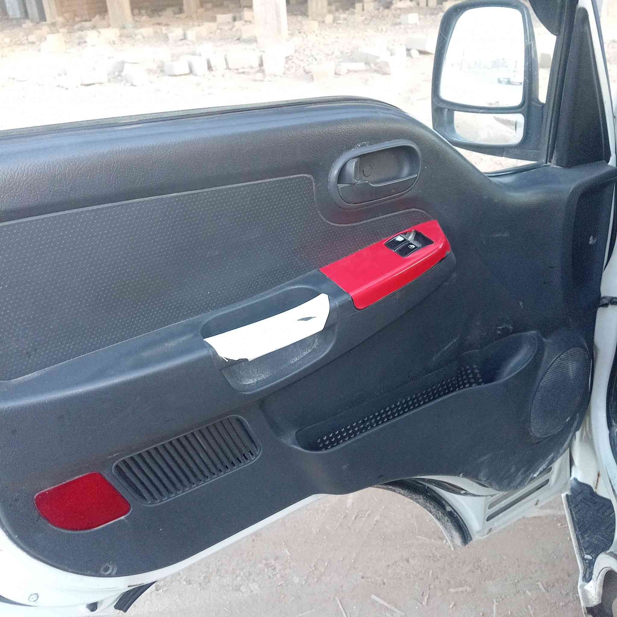 للبيع كيا حمل موديل 2009 شرط گير ومحرك اكسل تسجيل قديم بدون ضباره مكان السيارة تكريت مكلف بلنشر السعر 68ورقه رقم صاحب السيارة ***********
