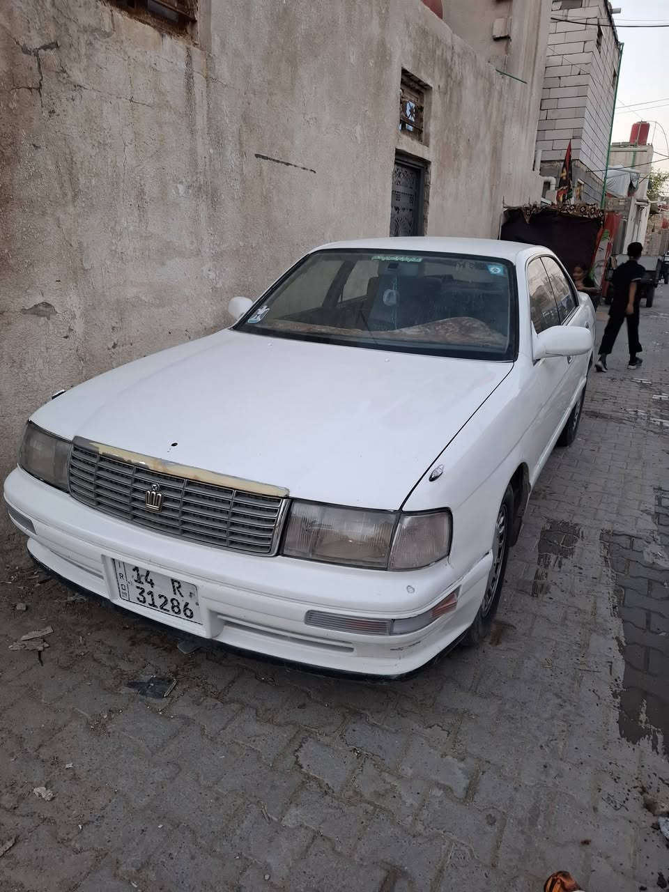 السلام عليكم ورحمة الله وبركاته 
سياره بطه فصل موديل 2000 بأسمنه ( مكفوله من الكص والنقل جثه )رقم بصره الجديد سياره جاهزه كهربائيات  سياره قبل شهر رشيتها وبعدها ما مبولشه 
مكاني البصره مركز المحافظه منطقة صبخة العرب شرط التحويل سعرها ٥٠
التواصل ***********
