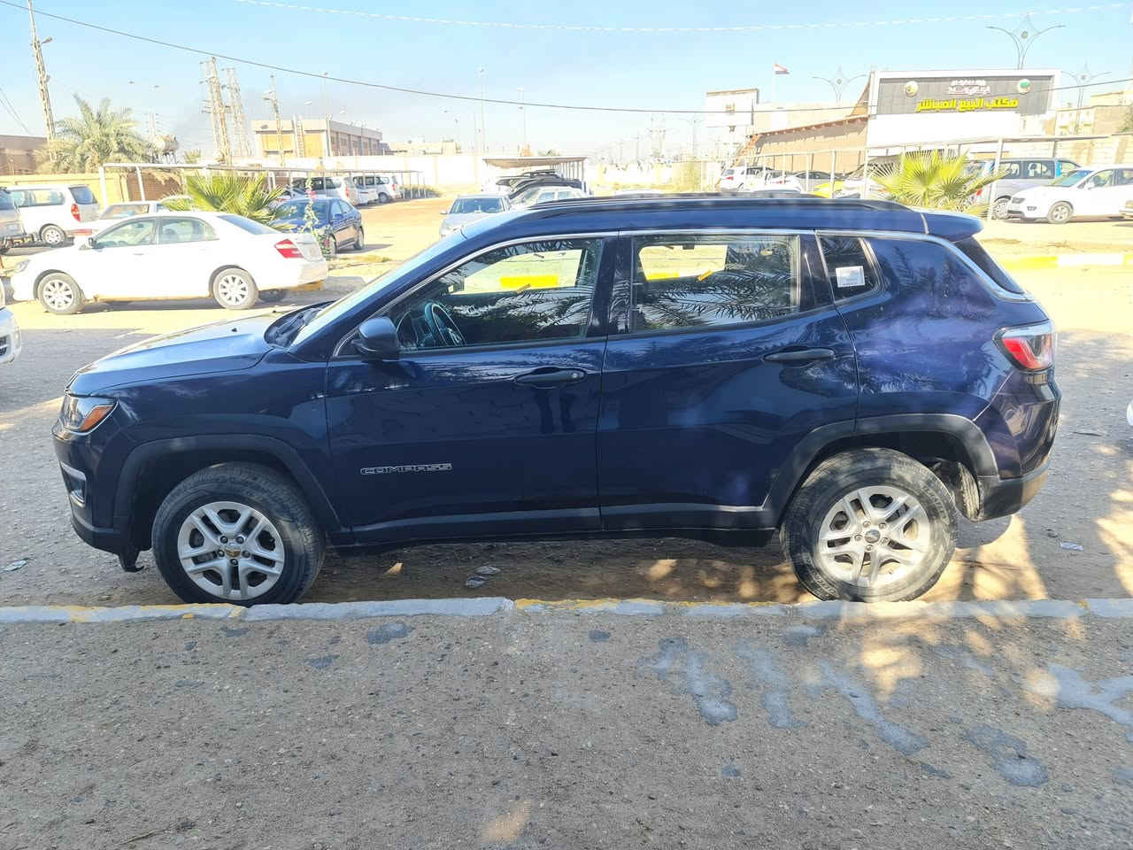 جيب كومباس حادثها ثلاث قطع
موديل 2020 
محرك 2400
ماشيه 90
حداديه تبريد جاهزه تدفئه 
رقمها بصره مكانها ذي قار

***********
