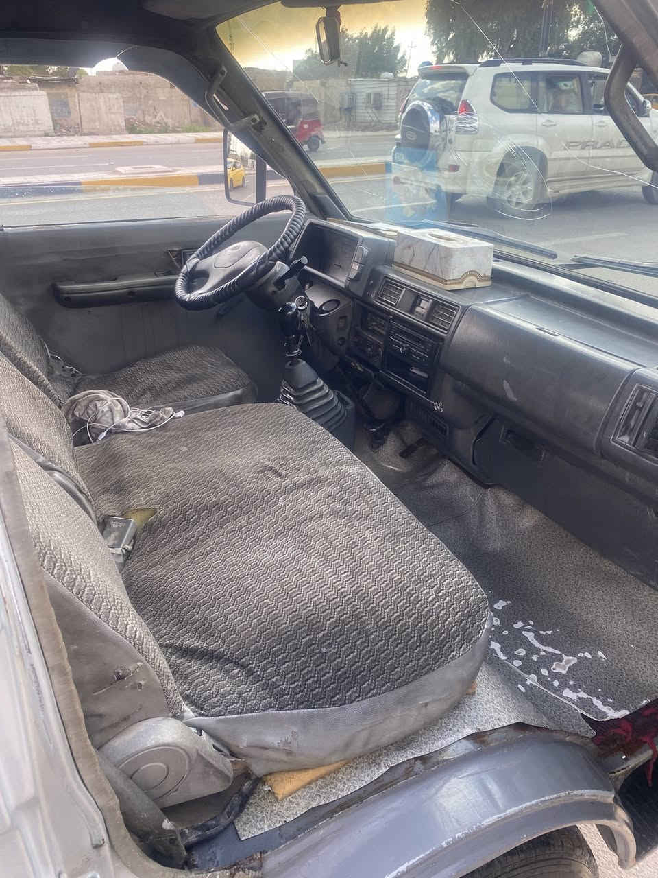 سلام عليكم بستة موديل 93رقم بغداد السيارة جاهزه المكينة والكير والحدادية خير من الله مكان السيارة بغدادً حي اور اللاستفسار  
السعر 45
***********
