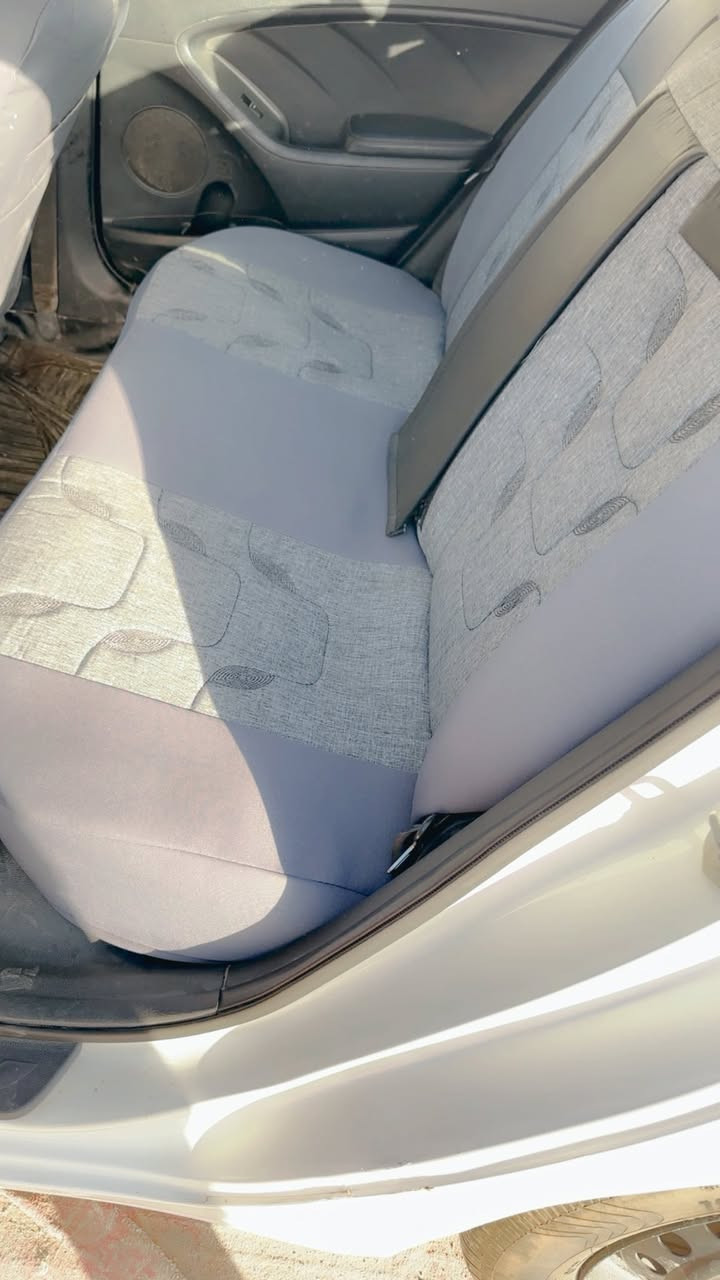 سلام عليكم كياسيراتوا2014مكفوله من الصبغ بيهه باردقليل فول عده البصمه السعر120وبيهه مجال الرقم***********
