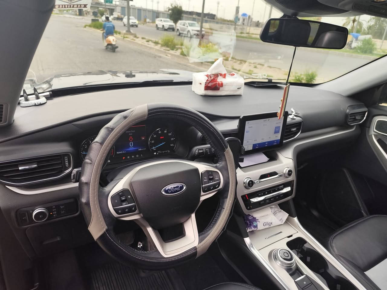 السلام عليكم
فورد اكسبلور 
2022 xlt plus 4x4
حادث خفيف بدون ايرباك
فول مواصفات 
بانوراما 
فور ويل
مكاني كركوك
***********
