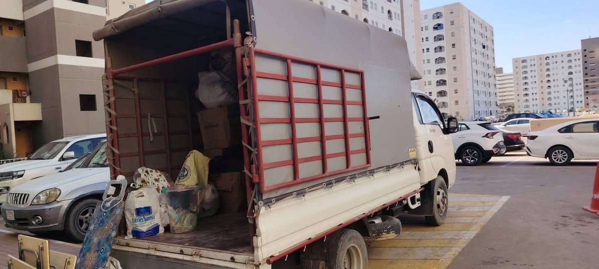 السلام عليكم يوجد كيا النقل اثاث موجود كادر نقل وشد قرف نوم دخل بسماية وخرج بسماية *********** ***********
