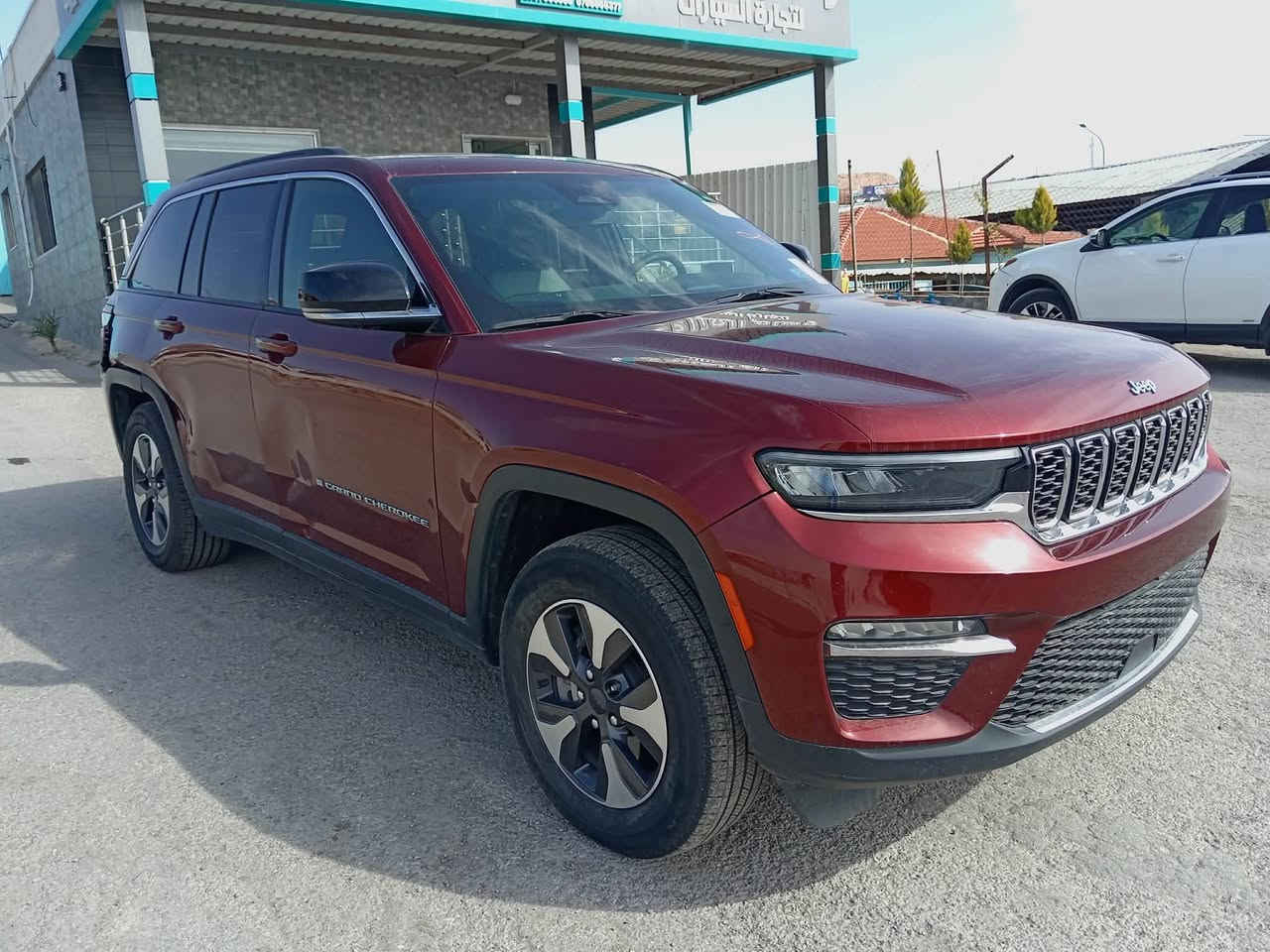 الى اصحاب كتب الشهداء جيب كراند شيروكي هايبرد بلكن 2024 فول موصفات بنروما جلد فور ويل السيارة حاليا موجودة في عمان المنطقة الحرة
السعر 260 ورقة 
للاستفسار الاتصال على الرقم ***********
