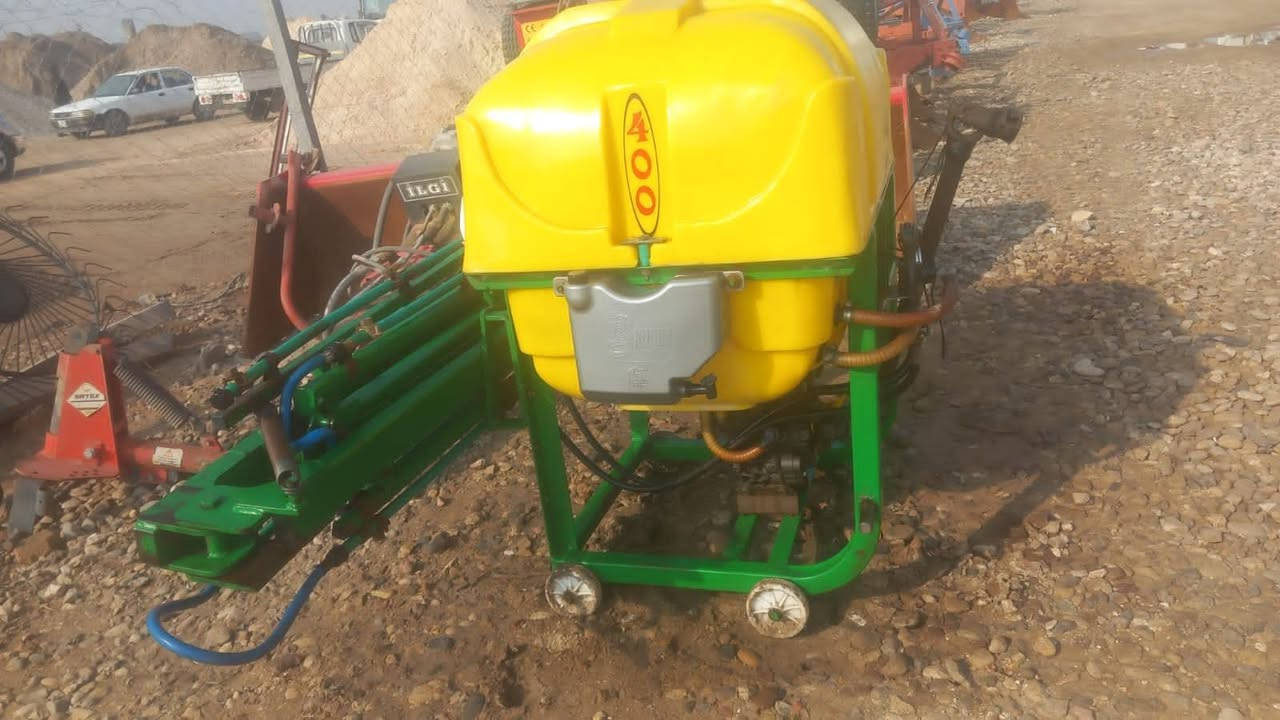 سلام عليكم للبيع مرشه 400لتر  جناح ثقيل ***********
