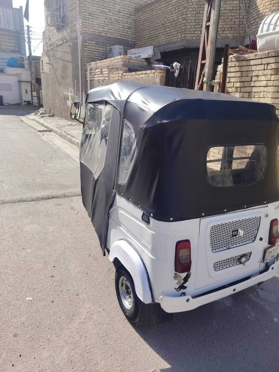 تكتك موديل ٢٢
بدون صبغ الكشر شوف العين
كير مكينه اكسل حلوات
رقم وسنوية وبأسمي
مكاني بغداد مدينة الصدر
للتواصل والاستفسار
السعر ٨ مليون وربع
***********
