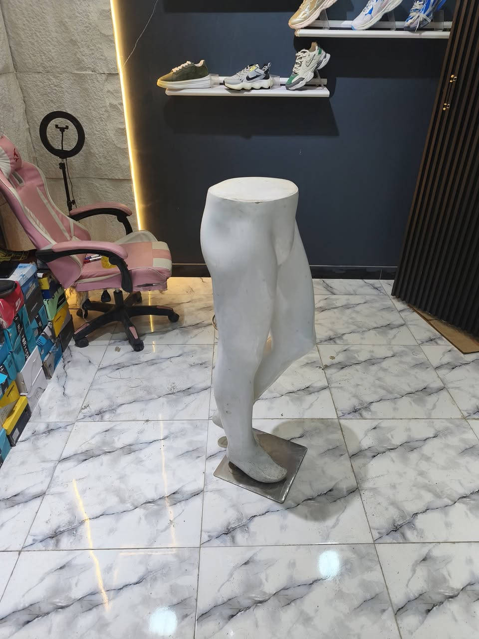 يوجد صدر مع رجل توجد كميات الريد يراسلني او إتصال ***********
