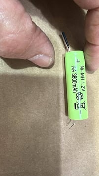 بطاريات • ليثيوم أيون ٣.٧V • ليثيوم فوسفات ٣.٢V