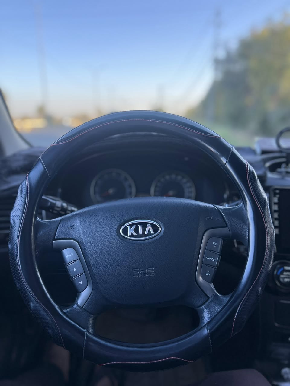 اوبتما 2008 لوتز
مكينة 2000 دوش 
السياره بصمه وفول مواصفات ماعدى الفتحه
تخم تايرات جديدات واصليات
تدفئه تبريد كامل ، تدفئه تبريد كشنات
تحكم ستيرن + شاشه + كامره + حساسات +مري شفط 
حدادية 100‎%‎ جديده 
السياره ماناقصه ولا برغي تعمل وتسير
داخل نظيف 100‎%‎ شوف العين
بيها رشات صبغ 3 قطع اثر جراد
السياره بدون حادث نهائياً 
الرقم بغداد انكليزي بأسمي وتحويل ثاني يوم ،مكاني الحله قرب مجسر الثوره 
للاتصال : *********** او ***********
