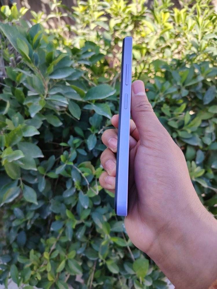 السلام عليكم موبايل Reekoo NOTE 60 MAX 
الذاكرة 128 + العشوائية 12 سعر موبايل  130 الف 
جهاز بدون كامرة مال منتسبين ابو دكمه حمرة درجة اولى الاصلي عنوان سدة الهندية حي النصر


**إذا كنت صاحب هذا الإعلان وتريد حذفه لأي سبب، رجاءا أرسل رسالة إلى الدعم الفني**