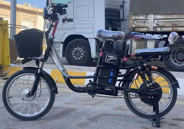 السلام عليكم 
ماطور شحن مناقصه شي 
بطارياته جديده 
تايرات جديده
السعر 225 وبي مجال 
الهاتف / *********** 
تواصل عل هاذ الرقم
