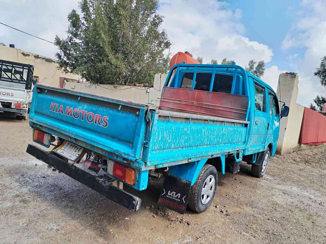 ياالله اسلام عليكم كيا بنكو دبل قماره للبيع موديل 96رقم بابل تحويل مباشر سياره جاهزه الجناي كير ومحرك وكسن وشاصي ورقم شاصي شعار بالقماره وشاصي والسنويه تخم تاير دوشمه جديده سدر جديد 
المكان بابل الشوملي الخضريات السعر 58وبي مجال الشراي ***********
