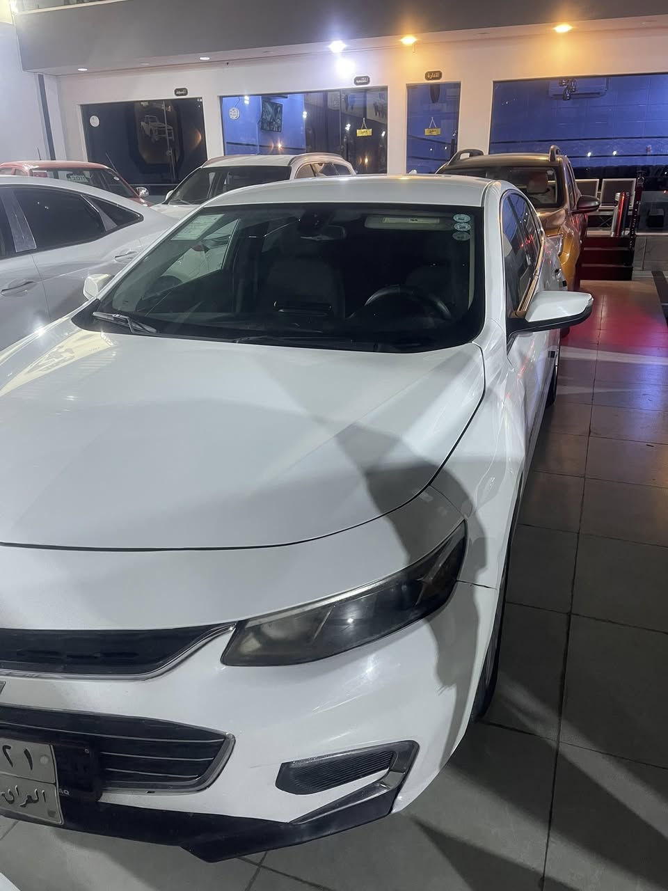 للبيع شوفرليت ماليبو لون ابيض
الموديل 2018
مواصفات lt
صبغ فقط ربع البنيد 
بصمة

بصمة أبواب
تحكمات استيرن
كروز سرعة
قطعتين تبريد
هزة جديدة
كير محرك شرط
تبريد ثلج
كهربائيات كله شغاله
السعر 110وبيها مجال 
للتواصل ***********
