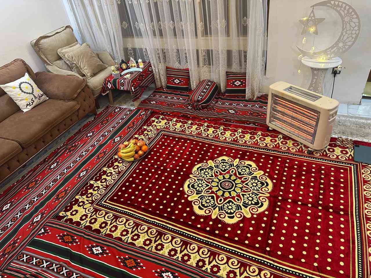 خياطه جلسه رمضانيه تتكون من 3 دوشك مع 6 مخاد جلسه كامله كل شي علينه السعر 75 الف والتوصيل مجاني جميع مناطق كركوك رقم الهاتف 
*********** وتساب كركوك, العراق
