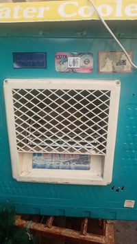 مبردة للبيع استخدام اقل السبوع حجم كبير السعر 100 َ و ثلاجة حجم كبير ن...