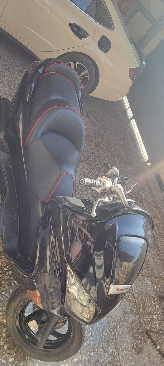 السلام عليكم فورزة صفر٩بصمة خابطة تشتغل نكرة باتري وتاير خلفي جديد حي  الجهاد واتساب ٩


**إذا كنت صاحب هذا الإعلان وتريد حذفه لأي سبب، رجاءا أرسل رسالة إلى الدعم الفني**