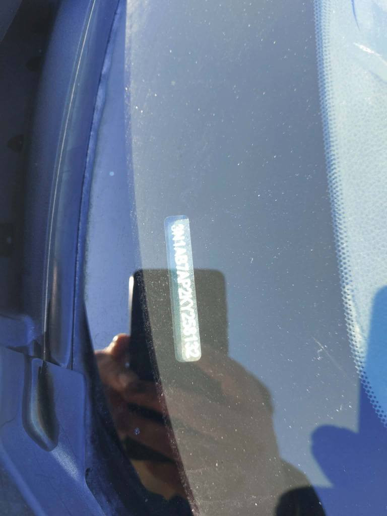 نيسان سنترا موديل ٢٠١٩
مواصفات فووول ١/١ sv اسبيشل 
سقف سلايت 
ويل كروم حجم ١٧ 
رادار نقطه عمياء
قياده ذاتيه تحديد مسافه 
رادار امامي 
توقف ذاتي 
بصمه تشغيل 
اندرويت اوتو و ابل كار بلي 
بدون ايرباك 
بدون قطره دواخل 
صور حادث مرفق 
رقم اربيل تحويل بشرط سنويه باسمي 
للاستفسار اتصال عل رقم *********** كركوك, العراق
