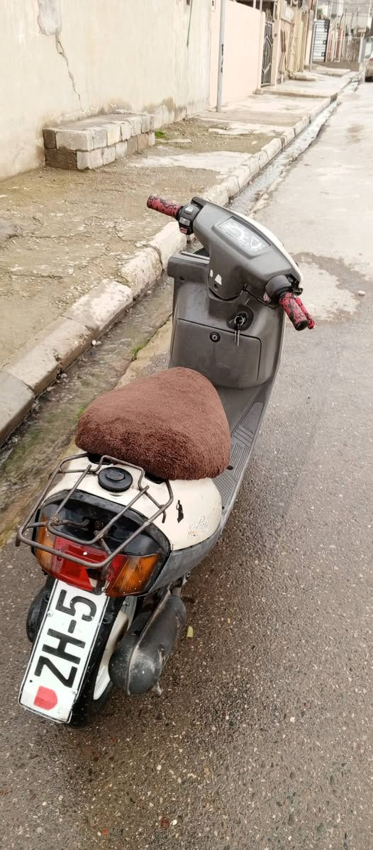 سلام عليكم جماعت الكروب 
متوفر ماطور بزون فول نضافه شاصي جديد وايرمنيه شغاله شلعه ومعدل كيج شغال  الحاب يقتنيي يتصل عل رقم 
: ‏‪***********‬‏
والرقم بي واتساب
