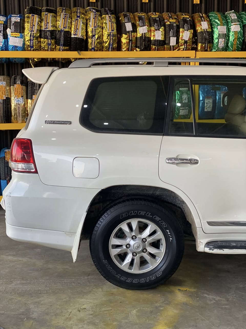 السلام عليكم
متوفر تاير جديد كافه القياسات والاحجام 

كوري تايلندي صيني انتاج حديث 

واسعار جمله 

فتح وشد داخل المركز مجاني 

العنوان مدخل الشباب مقابيل حسينه حواس 

الرقم ***********
