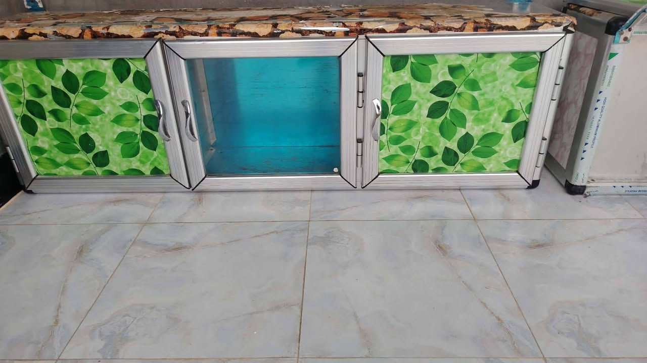 اربع امتار احطاطه السعر 300 وبي مجال 
مكاني ديالى
***********
