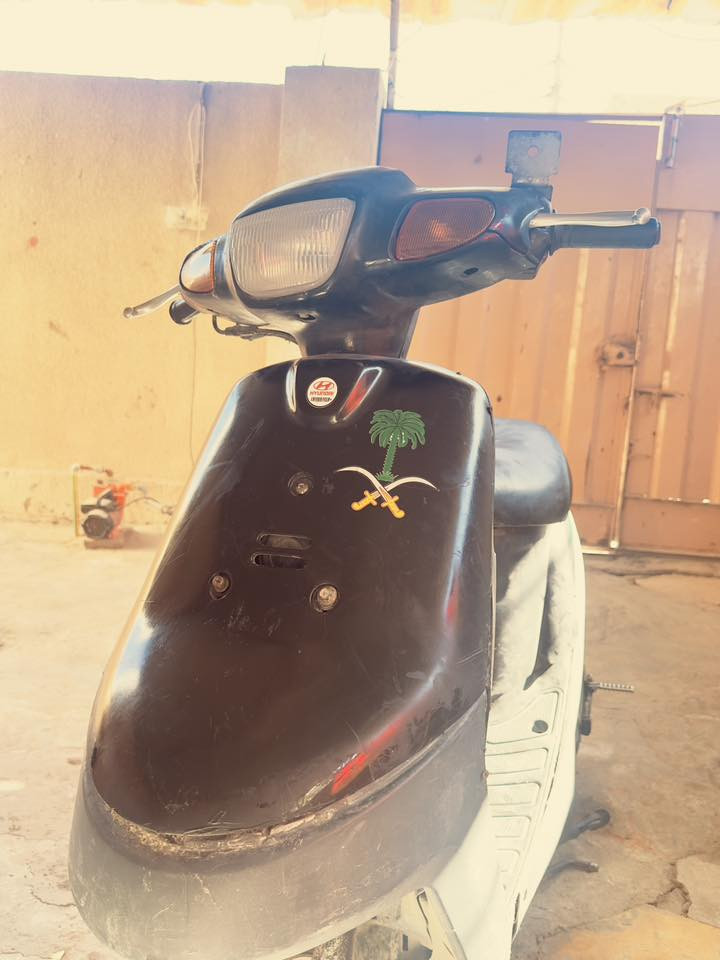 سلام عليكم دراجة بطة كفرات بلادية دراجة  كلها شغالة مابيها اي نقص تشغل وتطلع ونظيفة السعر 175الف  كربلاء حي الغدير


**إذا كنت صاحب هذا الإعلان وتريد حذفه لأي سبب، رجاءا أرسل رسالة إلى الدعم الفني**