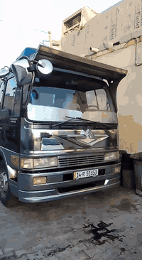 السلام عليكم هينو طيره  كرين 4سلايتات مكينه 70سياره جاهزه بسمنه رقم انكليزي سياره كبل للعمل رقم الهاتف***********
