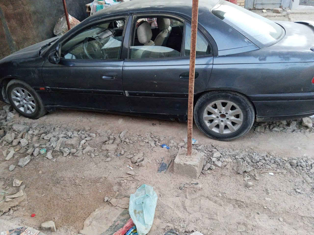 السلام عليكم اوبل بزون للبيع مكينه وكير 2500مكفولات لاتنقيص ولاتبخير كهربائيات شغاله حداديه جديده تايرات جدد رقم ديالى دولي بأسمنه سعر 35وبيها مجال رقم الهاتف ***********
