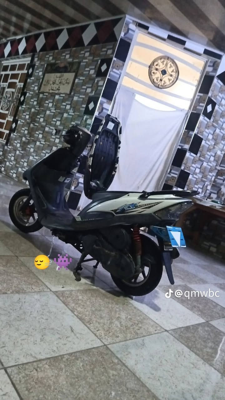 دراجه ماكس عدله قبل فتره طلعته من رمبه فول نضافه دراجه بلاديه من الطول للطول برقي ما مفتوح كلشي شغال نكره سلف . ***********: وتساب
