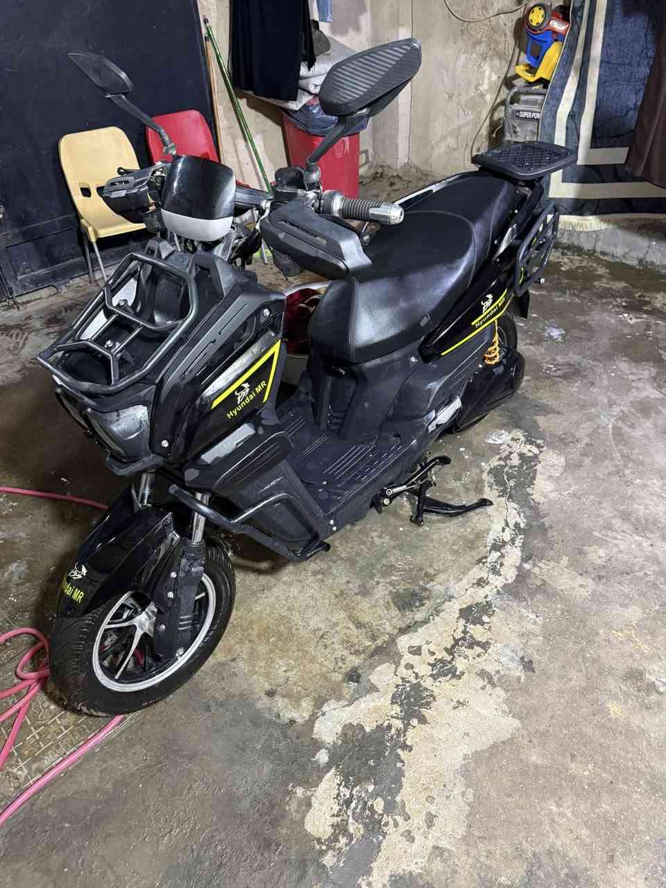 السلام عليكم للبيع فقط استخدام شهر دراجه اباجي مسطره ٦ بطاريات فول الفول زلغ واحد مابيها شرط فول 
عنوان بغداد الدورة ١١٠٠مليون ومية 
التواصل ***********
