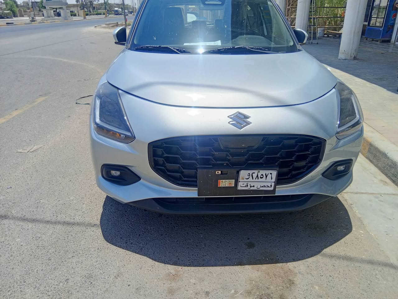 &&سلام عليكم &&
سازوكي خليجي استيراد الكويت دخول جديد على وضعية الشركة للبيع 
سيارة هواي بيها مواصفات حلوه :-
 اقتصادية، حيث تقطع مسافة تصل إلى حوالي 22 كم لكل لتر بنزين (حسب ظروف القيادة).
 شاشة لمس بارزة مدمجة في التابلوه تدعم أنظمة الترفيه والاتصال  . مقود رياضي تحكم استيرن.
زر مانع الانزلاق (تثبيت توازن السيارة ESC/ESP).
زر نظام الحفاظ على المسار والتحذير من الخروج عنه تحديد المسار ٌ
زر الحساسات الخلفية للمساعدة على الركن (P).
تبريد قطعتين .
 مصابيح أمامية بعدسات هالوجين أو LED مع إضاءة نهارية مميزة، بالإضافة إلى كشافات ضباب مدمجة في المصد الأمامي.
مكان السماوه السعر 115 كتاب شهداء الك وكالة عامه رقم دولي مثنى 
*********** واتسال
