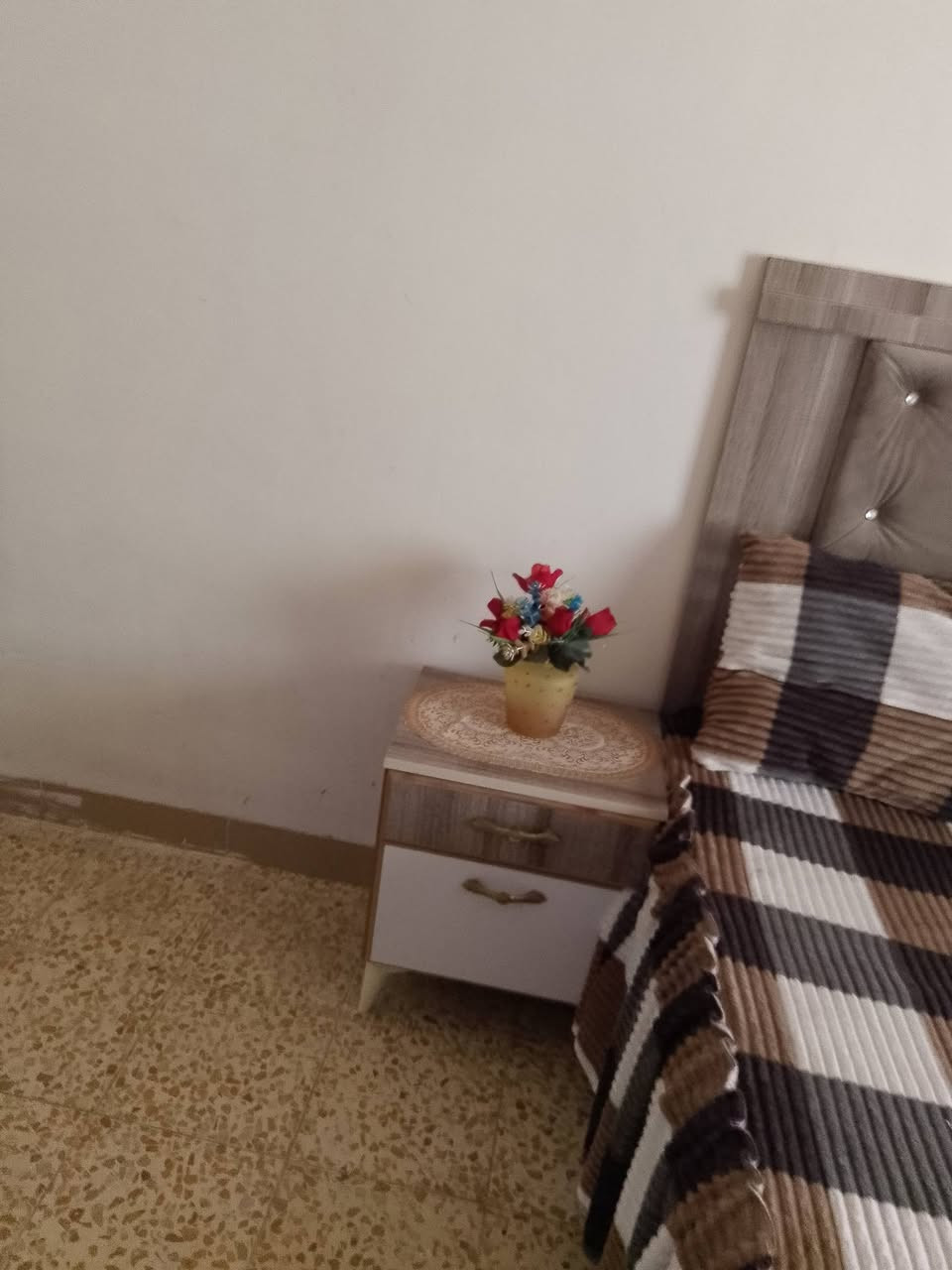 السلام عليكم غرفه نوم تركي جديد للبيع المكان كركوك الاستفسار ***********
