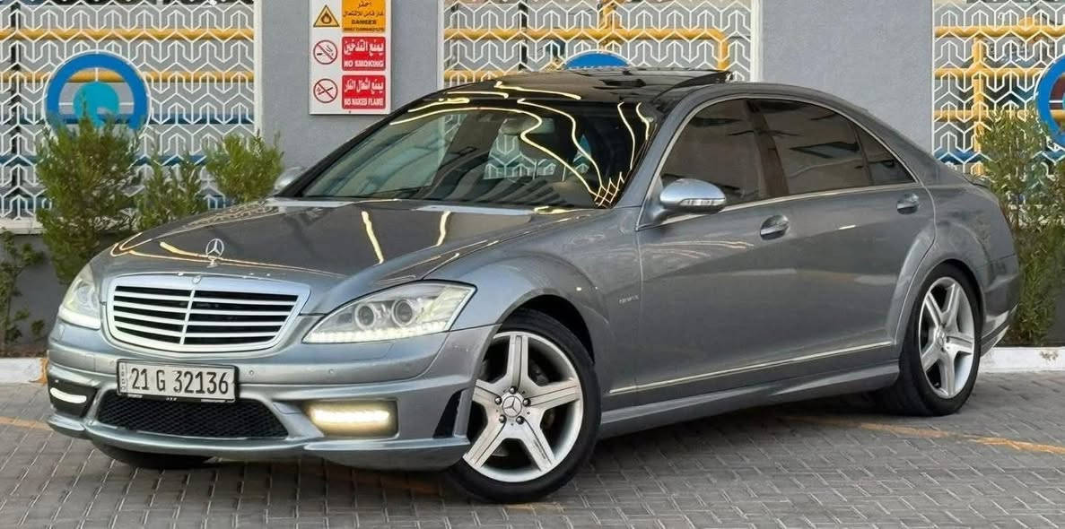 Mercedes S550 2006 مرسيدس اس / باب طويل
للبيع او مراوس 
وارد يابان / ٣ قطع رش كلير من اليابان الباقي مكفول
مكفوله من الضرر ( لغد شاصي دواخل مكفول )
جميع الايرباكات سليمه 
بدون شخوط / بدون رصعات 
عليها كت كامل AMG 2013 
المواصفات فول 1/1 :
- محرك v8 عقل الفوك المرغوب
- سقف بانوراما
- ناظور ليلي Night View
- ابواب شفط كهرباء
- صندوق كهرباء
- داخل لون اسود مطعم ب صاج
- كشنات جلد + خزن Memory
- كشنات كهرباء امامي / خلفي
- كشنات تدفئة و تبريد امامي / خلفي
- شاشة وسائط + كاميرا خلفية
- مري شفط / اشارة بالمري
- ماوس تحكم + تحكمات ستيرن
- ويل AMG اصلي حجم 20
- حساسات اصطفاف امامي / خلفي
- سيدي جينجر 6 اقراص
- سستم صوت HarmanKardon
- ستيرن كهرباء و تدفئة
- تبريد منفصل + قطعتين مع تحكم خلفي
- لايتات داينمك اوتو Dynamic 
- بردات ابواب + برده خلفية
- تچاوي كهرباء امامي + خلفي
رقم سليمانيه الجديد (أصولية 100%)
السعر 183 ورقه بيها مجال
السيارة كل شي بيها بلادي و كل اوبشناتها شغاله
تايرات جدد شادها ياباني 
مسويلها ادامه سيرفس كامل و لا كلوب مشتغل بالدشبول
عنواني بغداد / الكرخ
***********
