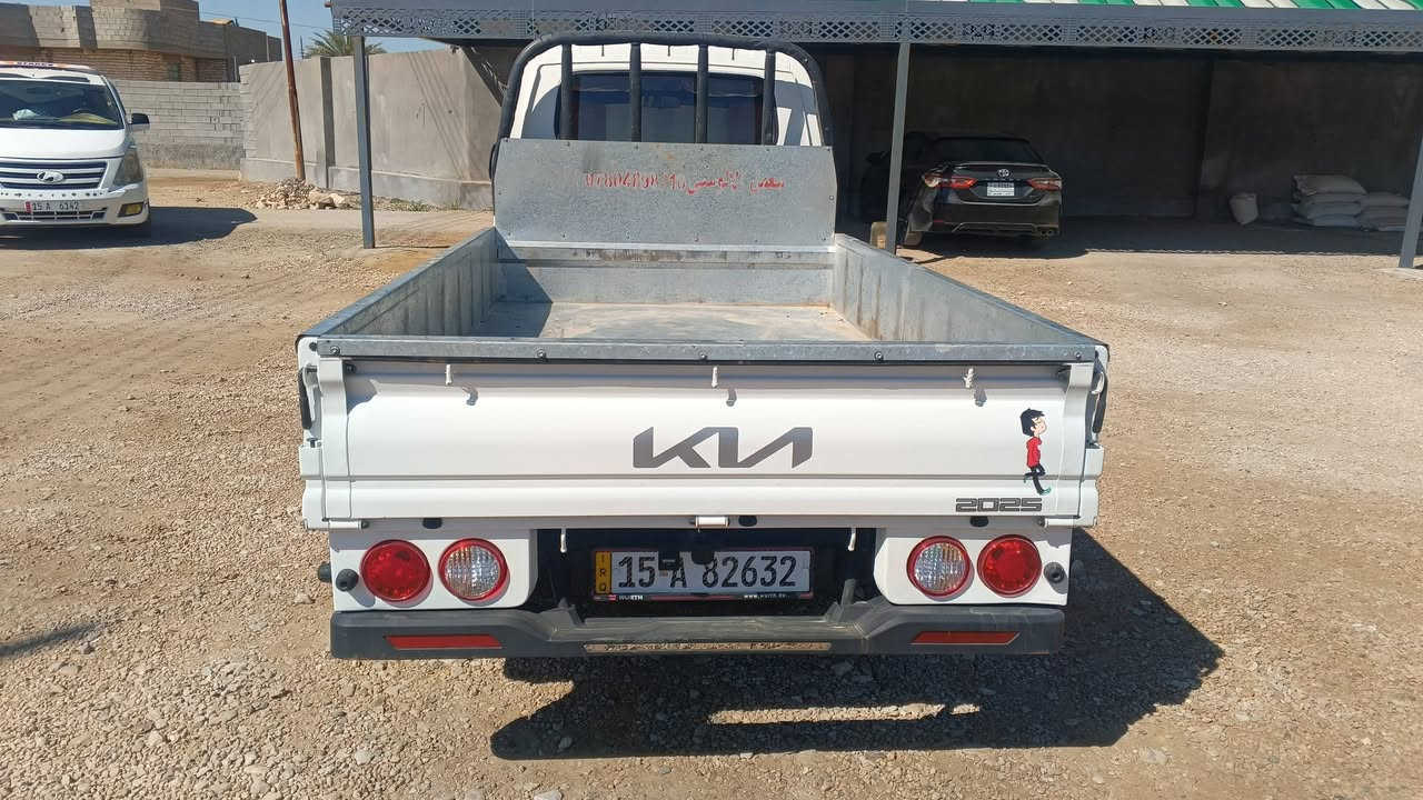 كيا 2025 ماشية 75 ألف سيارة جديدة مخلصة فول مواصفات مغلفة كاملة ومدوشمة السعر 165 وبيها مجال للشراي للاستفسار عالرقم ***********
