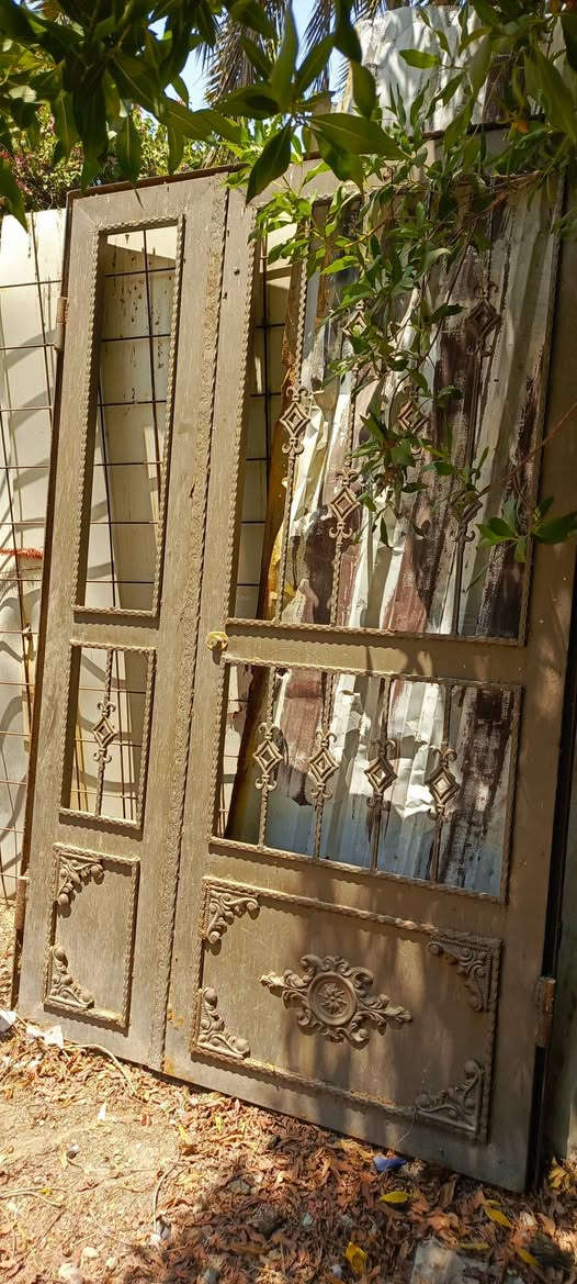 السلام عليكم .. للبيع وزنه ثكيل سعر 150 الف
***********
