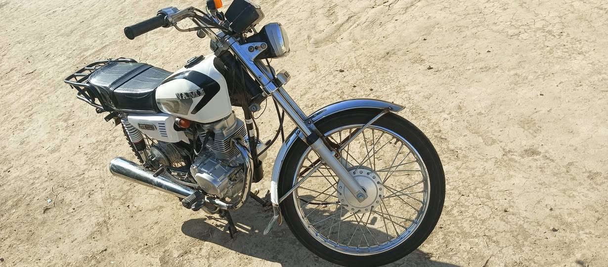 دراجه للبيع كلك كلك مكفوله موديل 24 مكينه باكيت برغي ممفتوح بيه دراجه كامله خير من الله سعر 650 وبيه مجال للطيبين ***********
